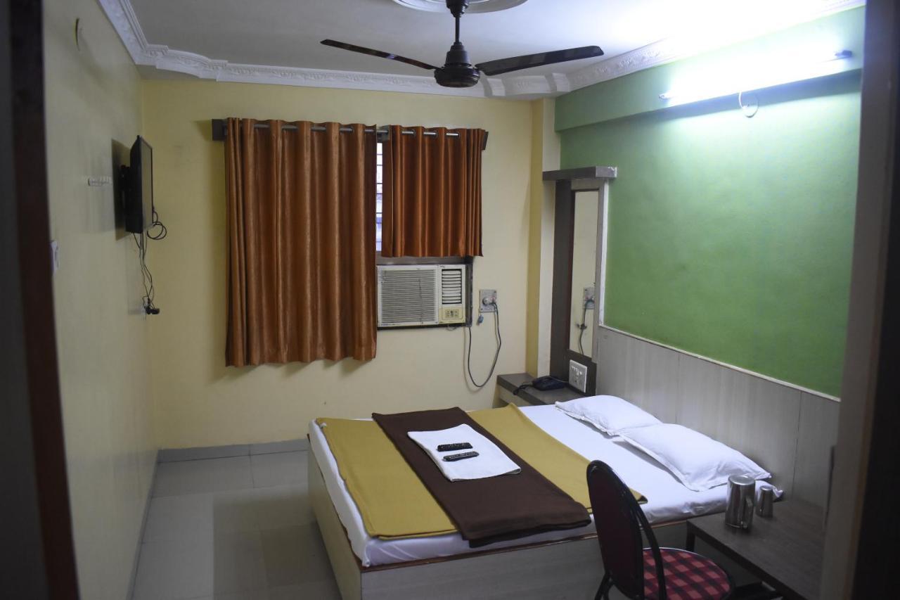 Hotel Sai Vishwa Shirdi Exterior foto